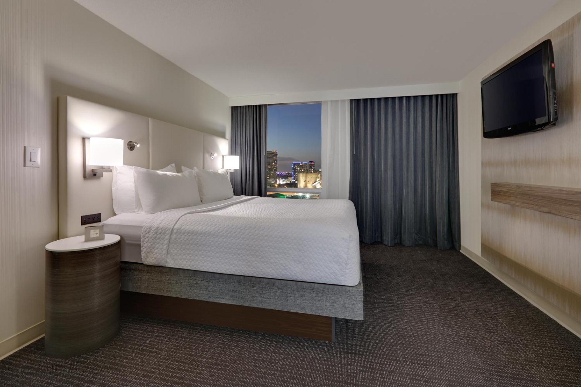 Premium King Room Balcony,1434517621:JPEG
